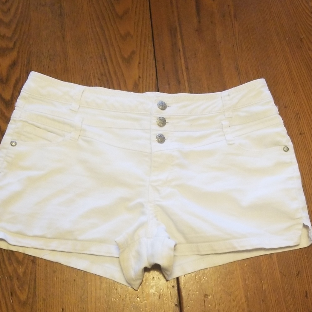 Blue Spice 3 Button White Shorts